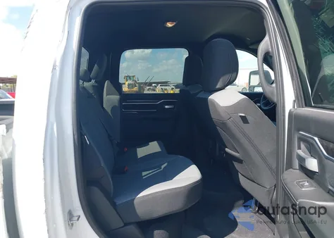 2024 Ram 2500 Big Horn 4X4 6'4 Box z USA, uszkodzony, nr VIN 3C6UR5DL1RG349404